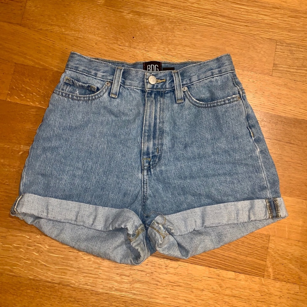 BDG Urban Ourfitters High Rise Mom Jean Shorts